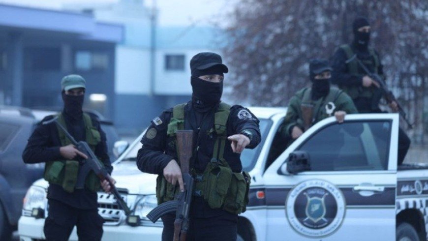 “الداخلية” تعلن 71 عملية اعتقال لخلايا من “التنظيم” بينهم قيادات