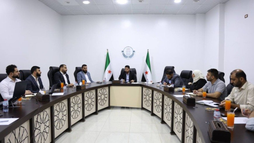 محافظة إدلب: حقوق المعلّمين أولوية وملف تعديل الرواتب في مراحله الأخيرة