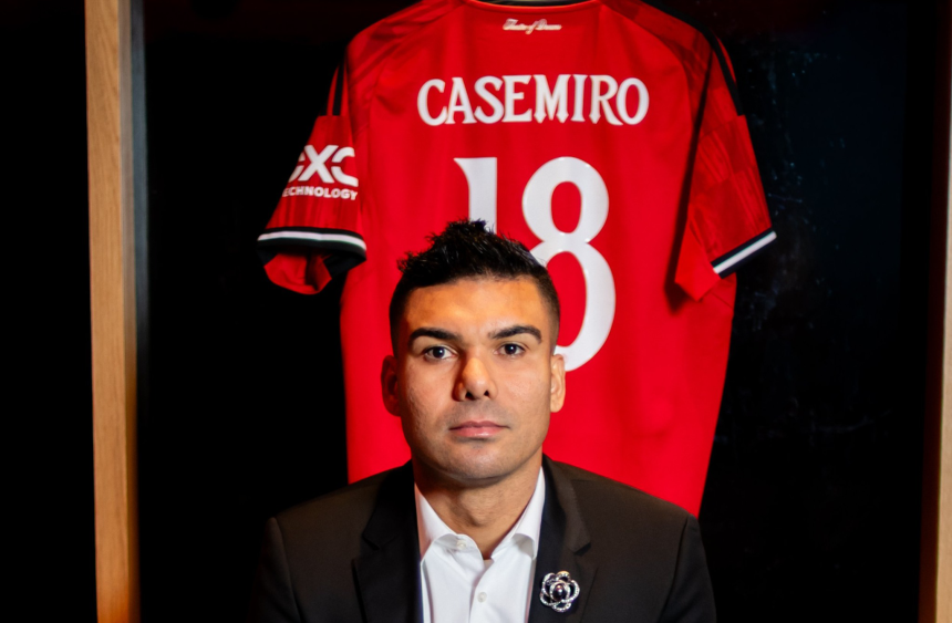 البرازيلي كاسيميرو يغادر مانشستر يونايتد نهاية الموسم