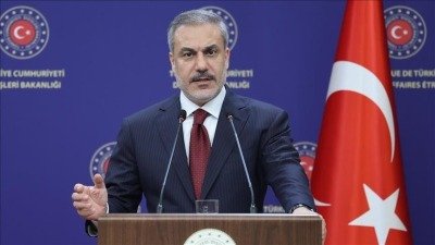 فيدان: على وحدات حماية الشعب التحول إلى بنية سورية وقطع الصلة بأهداف PKK