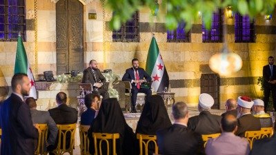 الرئيس الشرع يلتقي وفداً من أهالي دمشق بمناسبة عيد الأضحى