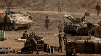 الاحتلال الإسرائيلي يبدأ مناورة برية وجوية في الضفة الغربية والجولان السوري